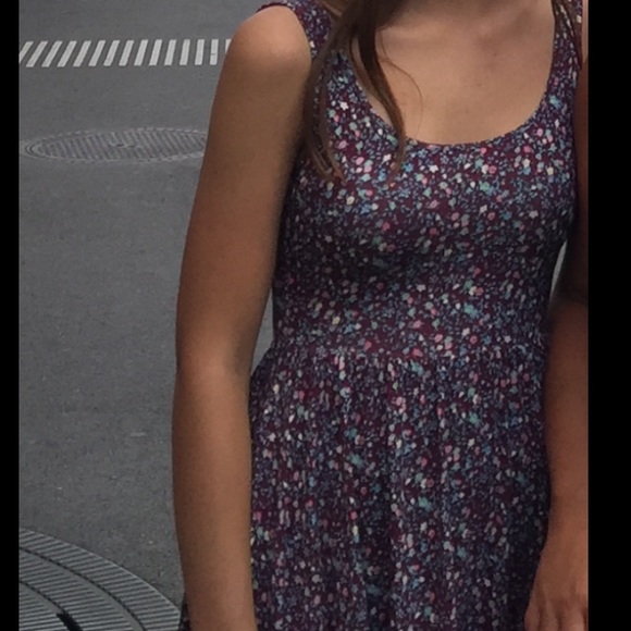 Cute floral summer dress - Picture 4 of 4